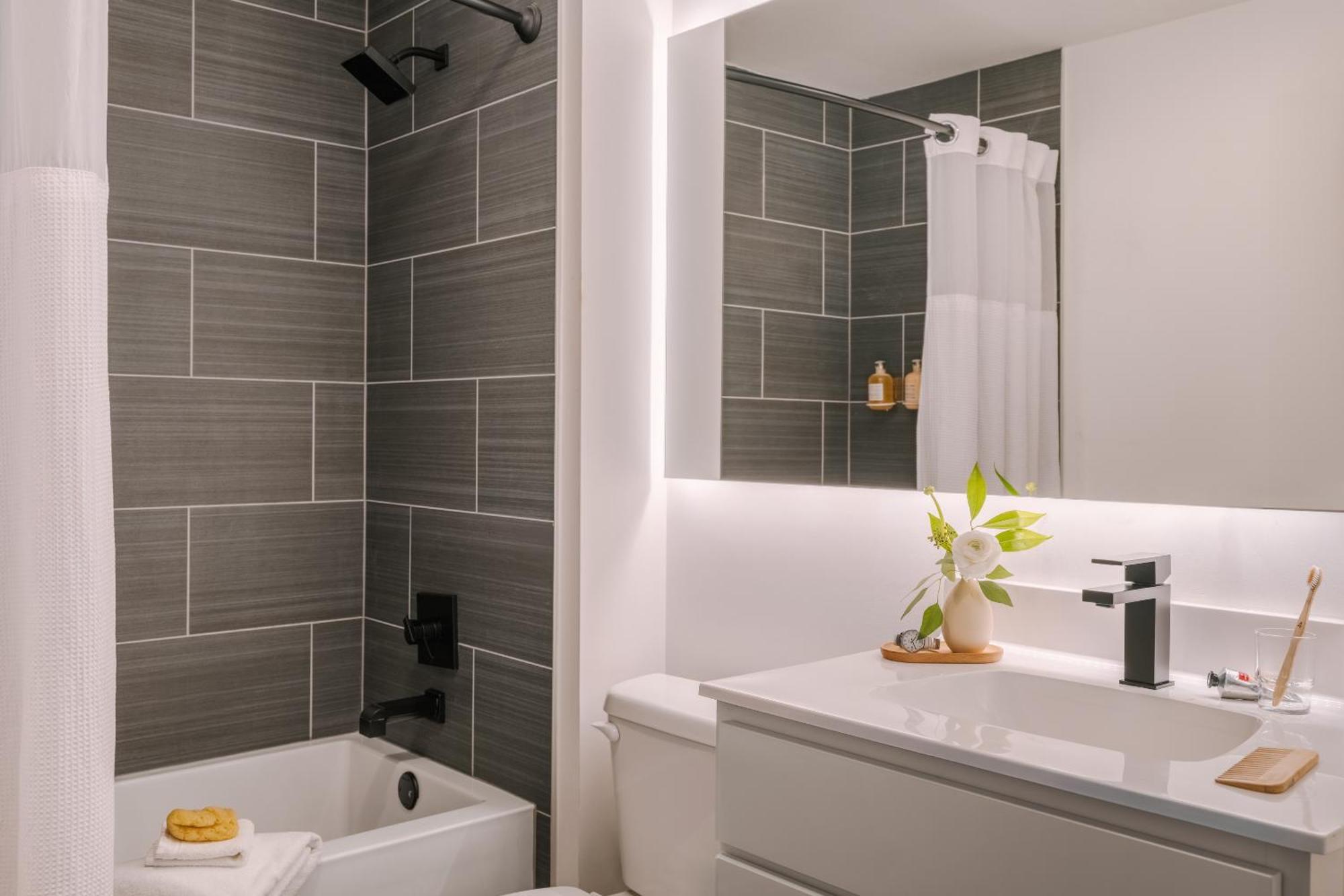 Sonder The Sloan Aparthotel Philadelphia Exterior photo